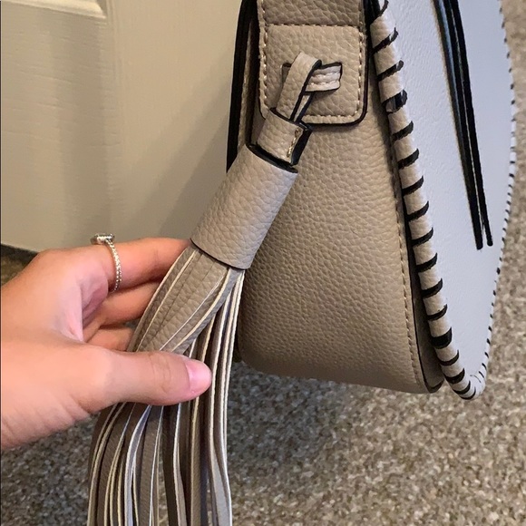 Purse - Picture 2 of 7